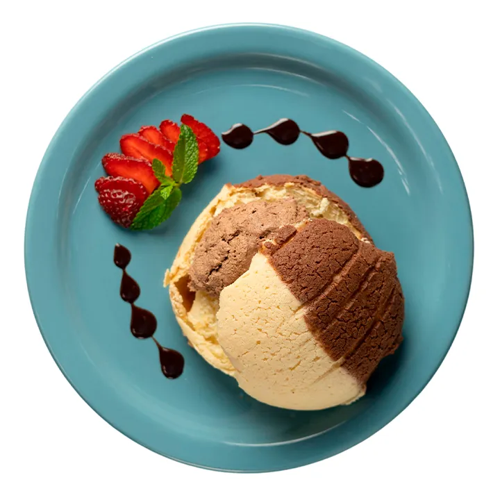 Ver foto de Concha rellena de mousse de chocolate y almendra